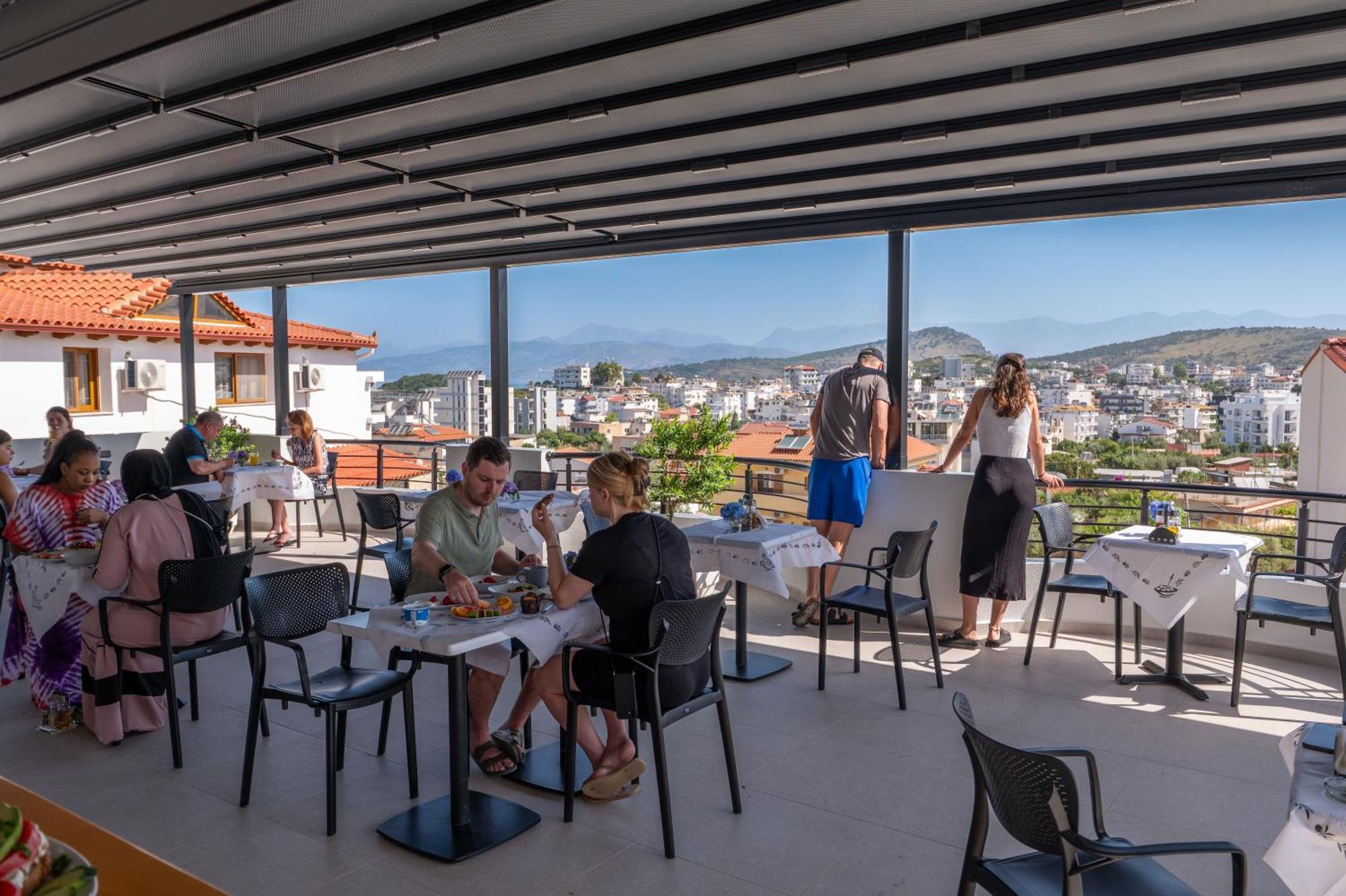 Monel Hotel Εξαμίλιο Εξωτερικό φωτογραφία