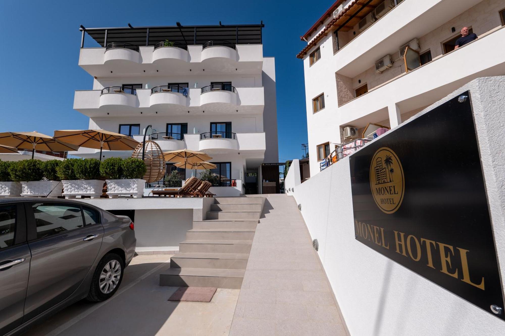 Monel Hotel Εξαμίλιο Εξωτερικό φωτογραφία