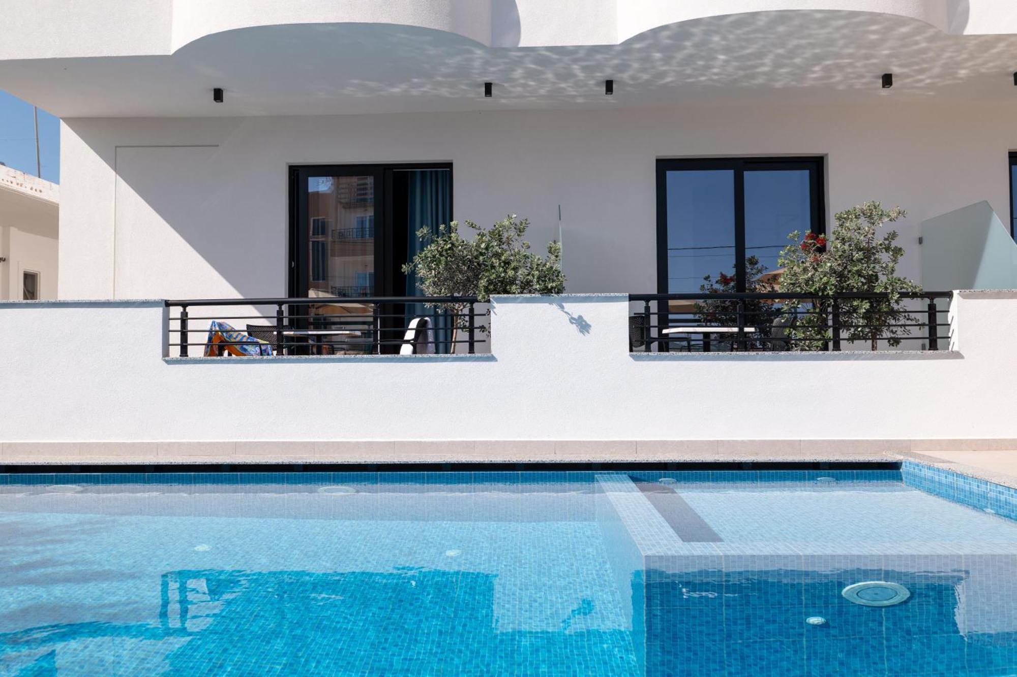 Monel Hotel Εξαμίλιο Εξωτερικό φωτογραφία