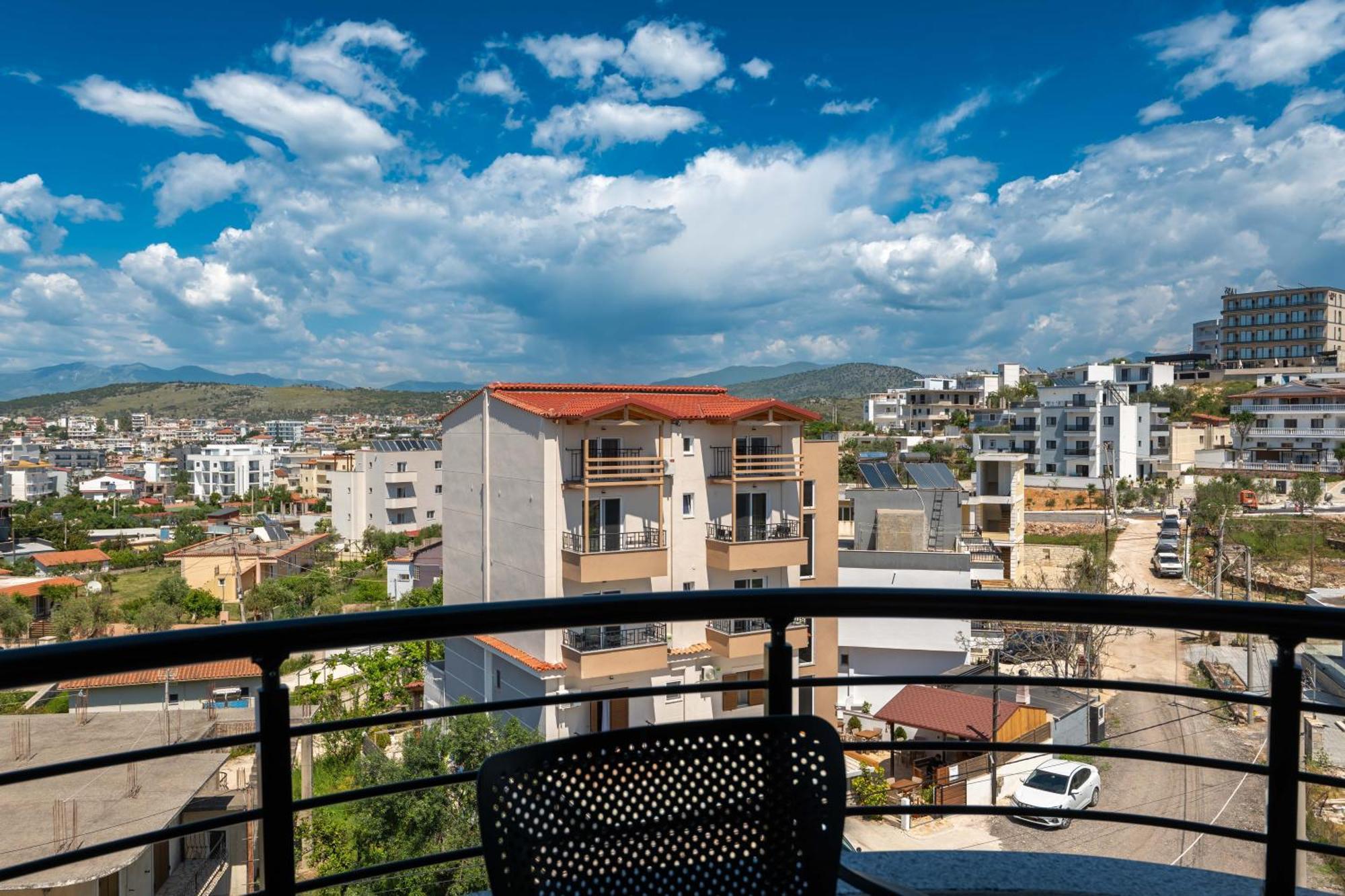 Monel Hotel Εξαμίλιο Εξωτερικό φωτογραφία