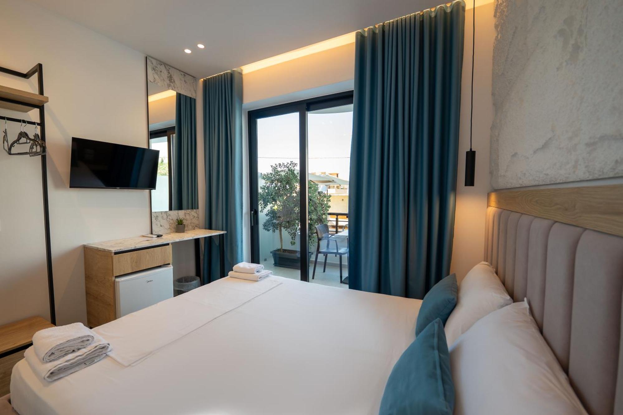 Monel Hotel Εξαμίλιο Εξωτερικό φωτογραφία