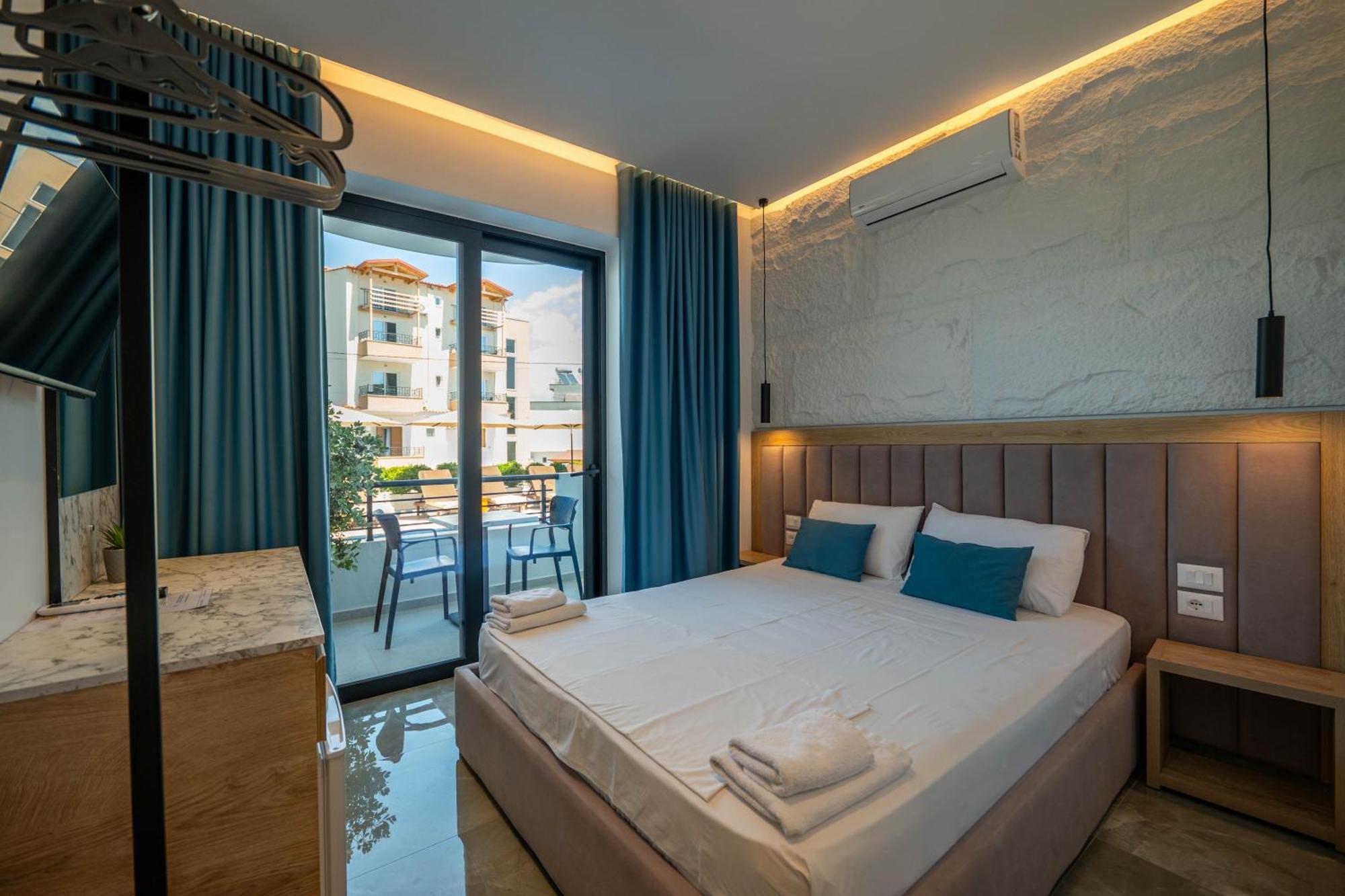 Monel Hotel Εξαμίλιο Εξωτερικό φωτογραφία